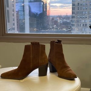 MANGO brown suede booties // size 7